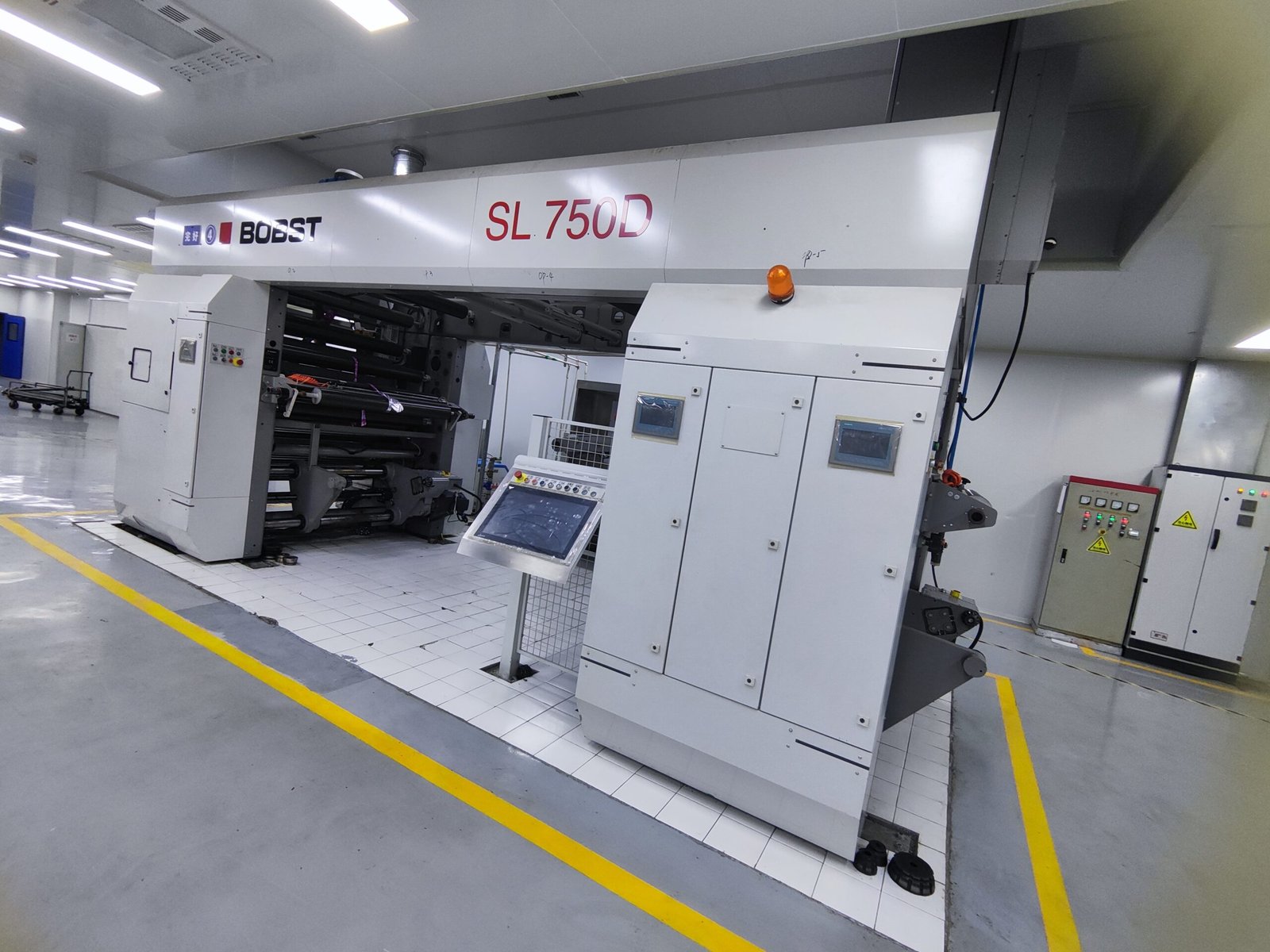2018 BOBST SL 750D solventless laminator
